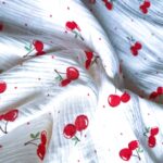 Tkanina Muślin double gauze wzór druk wisienki wiśnie - 1 metr - 160 cm